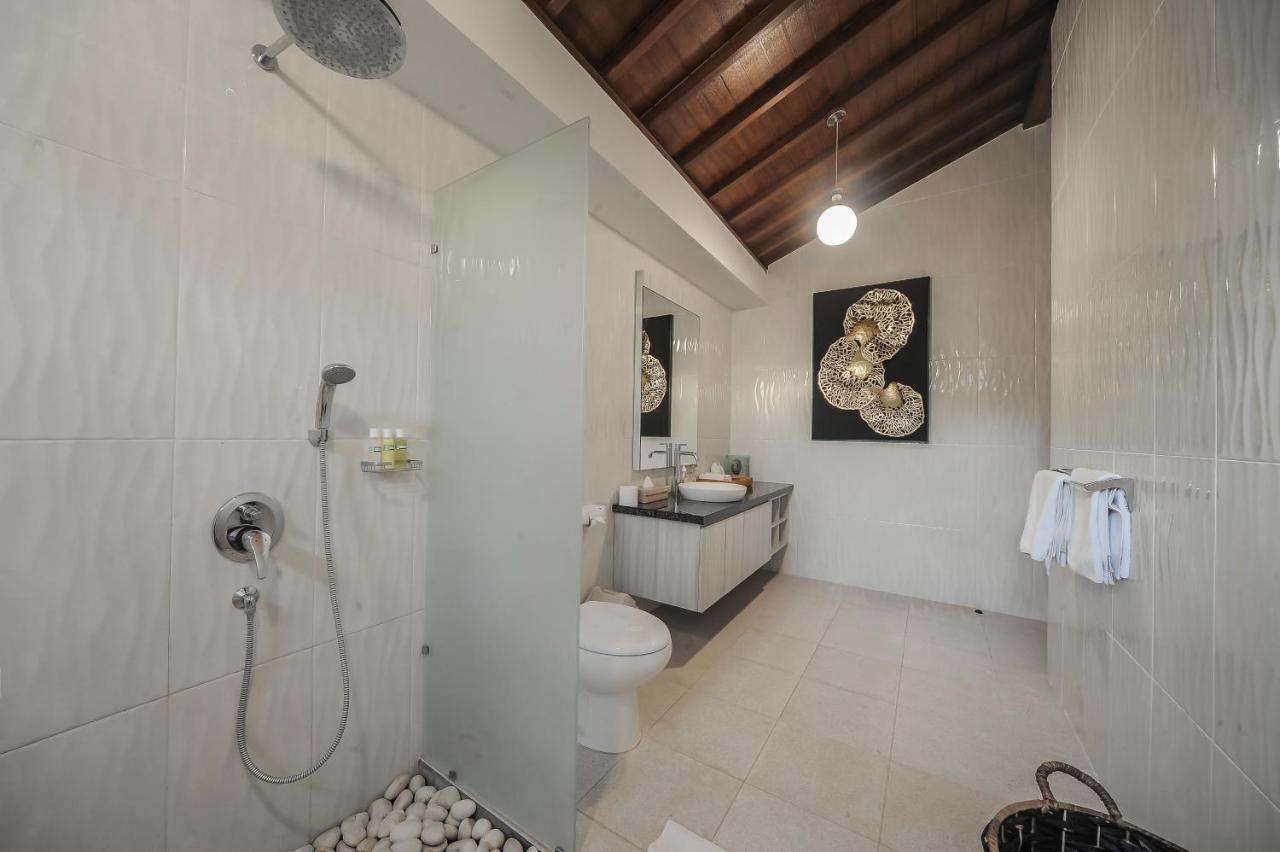 Villa Cosmo, Seminyak ภายนอก รูปภาพ